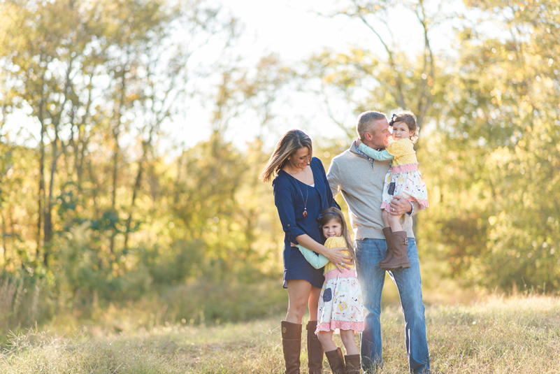 family-of-four-fall-photos-with-two-little-girls-south-carolina_04