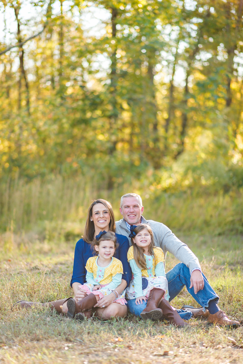 family-of-four-fall-photos-with-two-little-girls-south-carolina_08