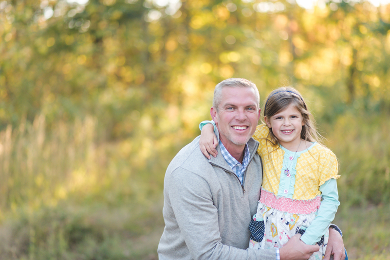 family-of-four-fall-photos-with-two-little-girls-south-carolina_15