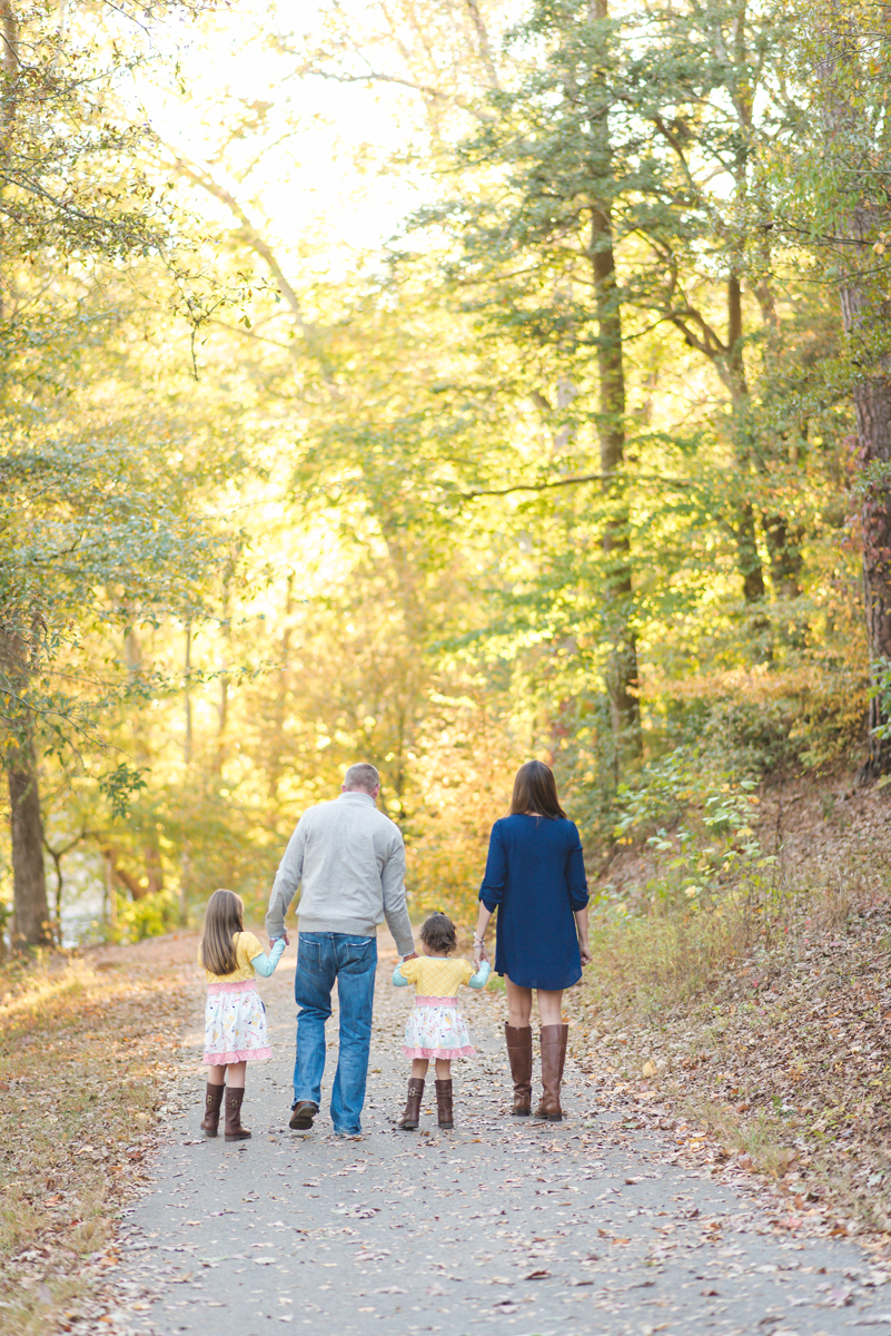 family-of-four-fall-photos-with-two-little-girls-south-carolina_29