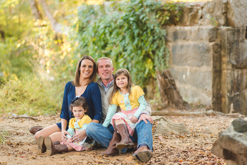 family-of-four-fall-photos-with-two-little-girls-south-carolina_30