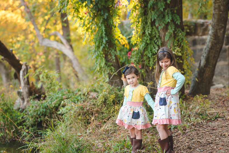 family-of-four-fall-photos-with-two-little-girls-south-carolina_35