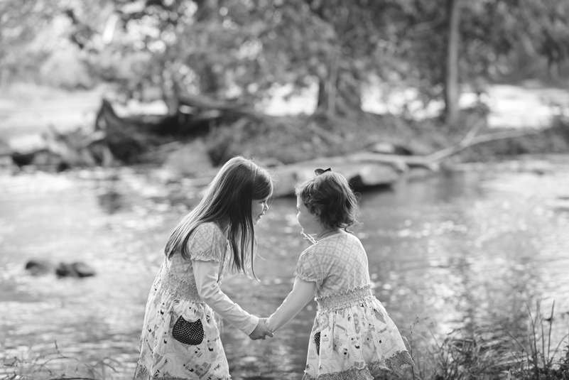 family-of-four-fall-photos-with-two-little-girls-south-carolina_37