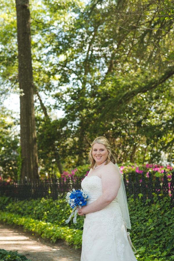 plus size bride